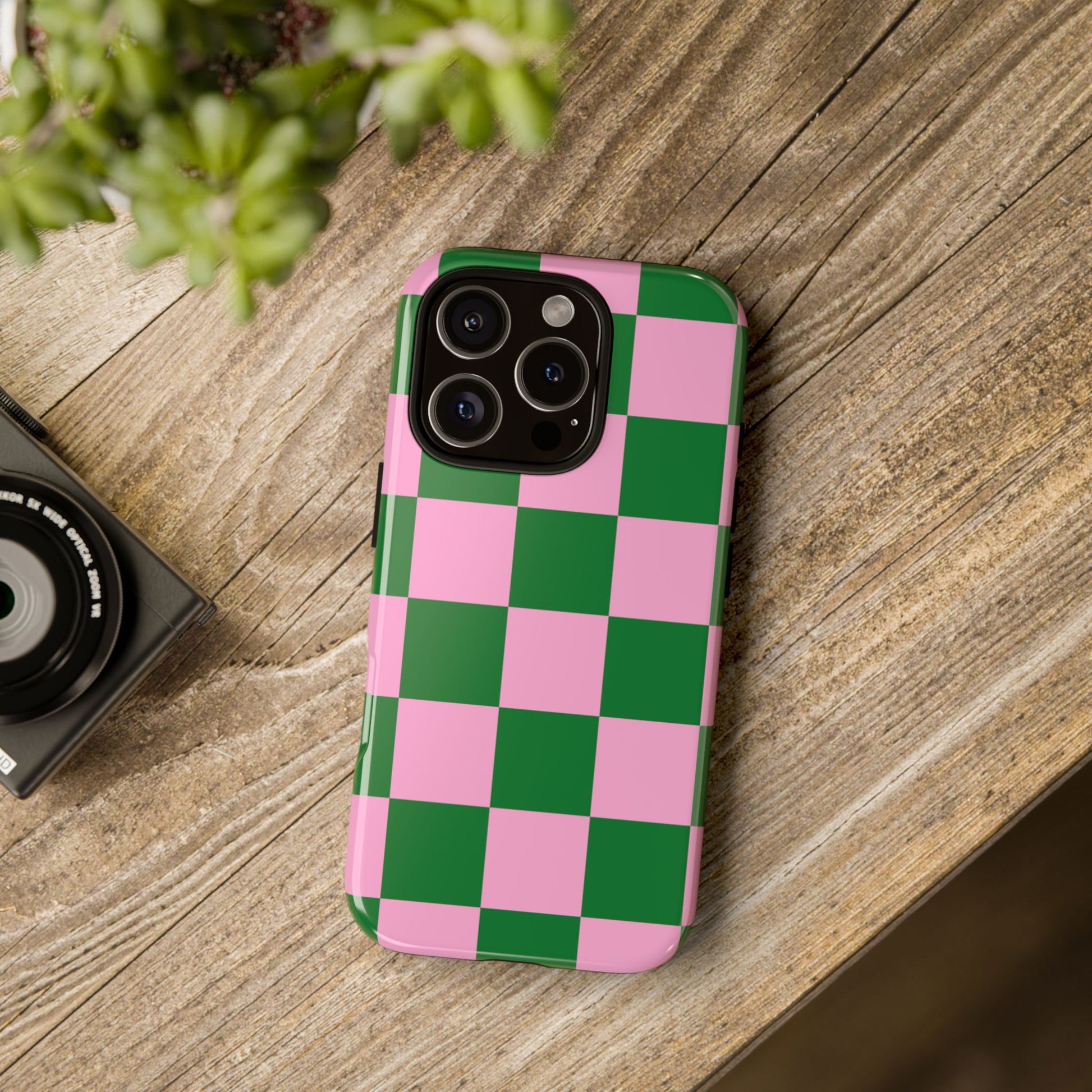 Pink Retro Checkered Phone Case – 90s Aesthetic, Vintage Grid Pattern for iPhone & Samsung - JGUS