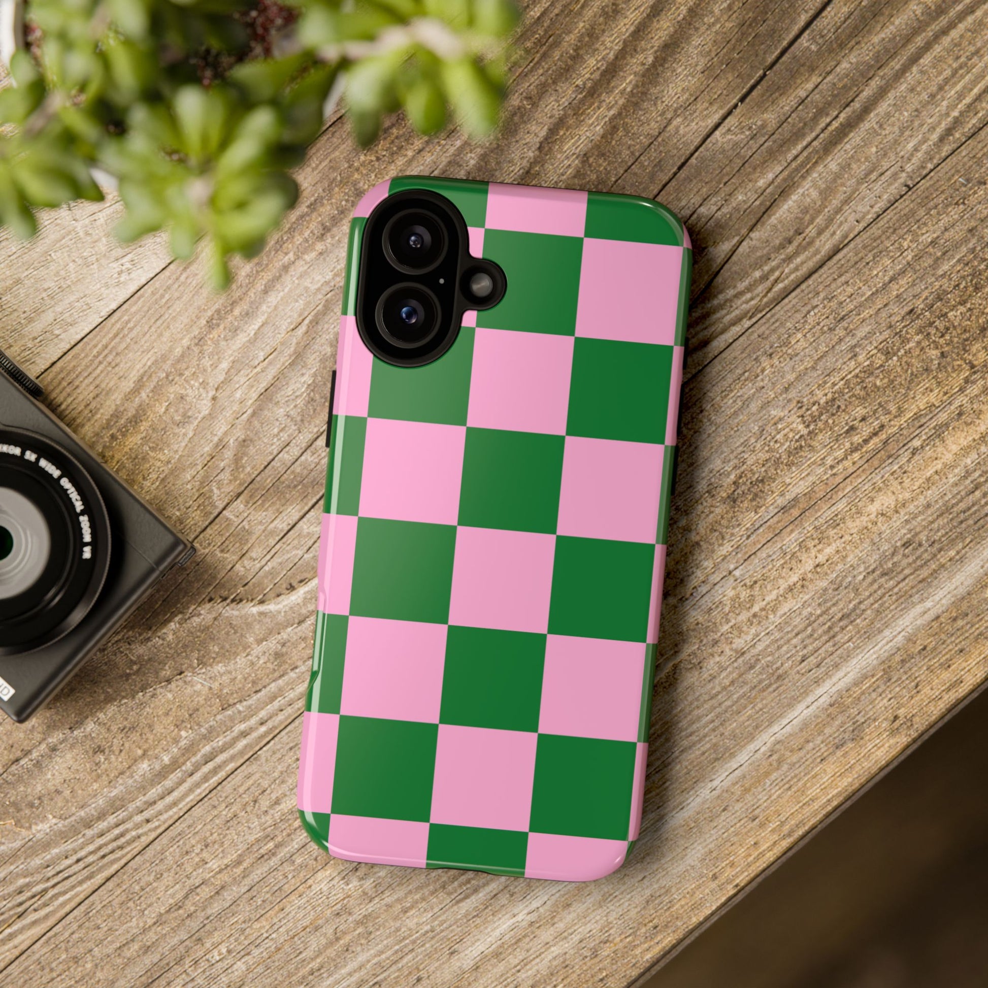 Pink Retro Checkered Phone Case – 90s Aesthetic, Vintage Grid Pattern for iPhone & Samsung - JGUS