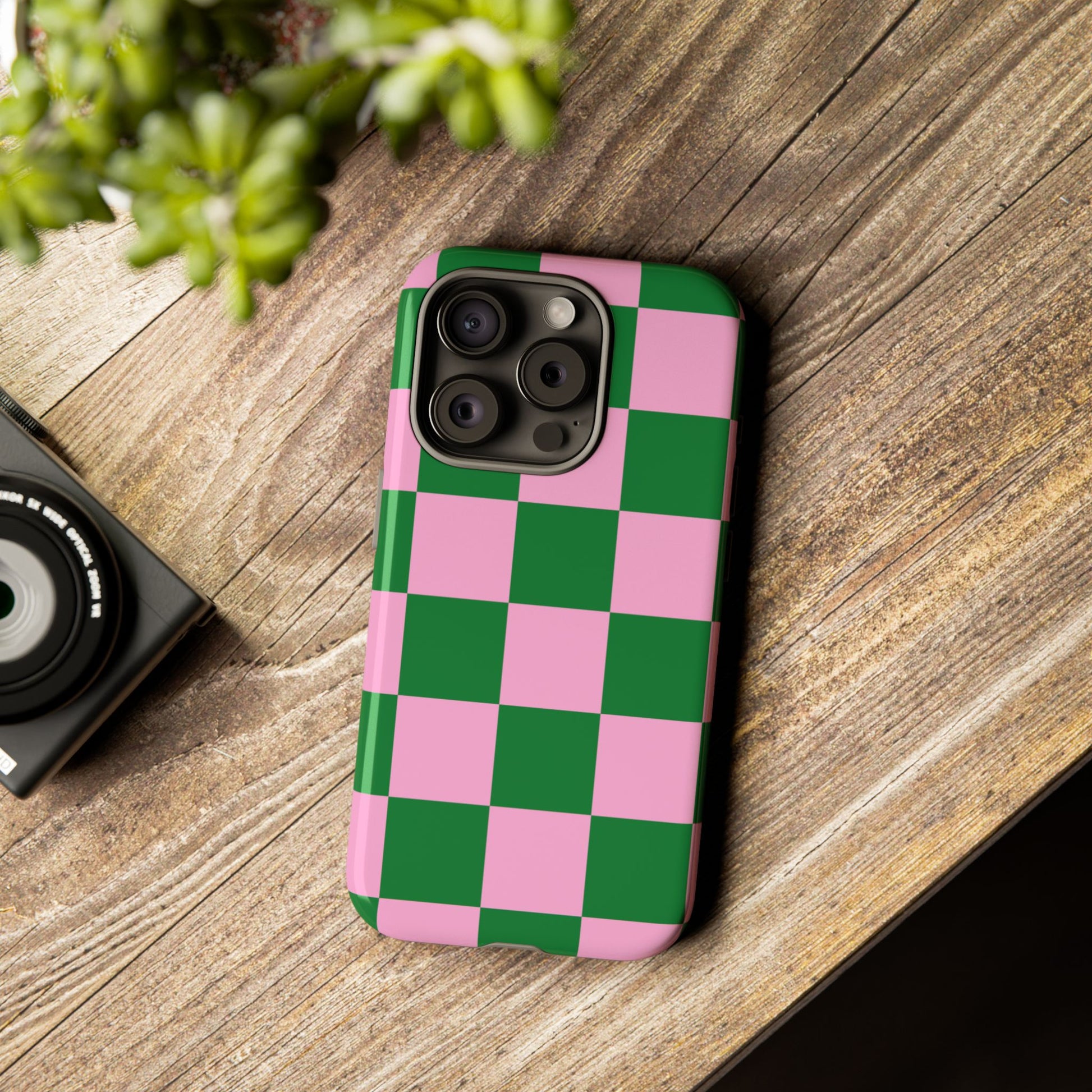 Pink Retro Checkered Phone Case – 90s Aesthetic, Vintage Grid Pattern for iPhone & Samsung - JGUS