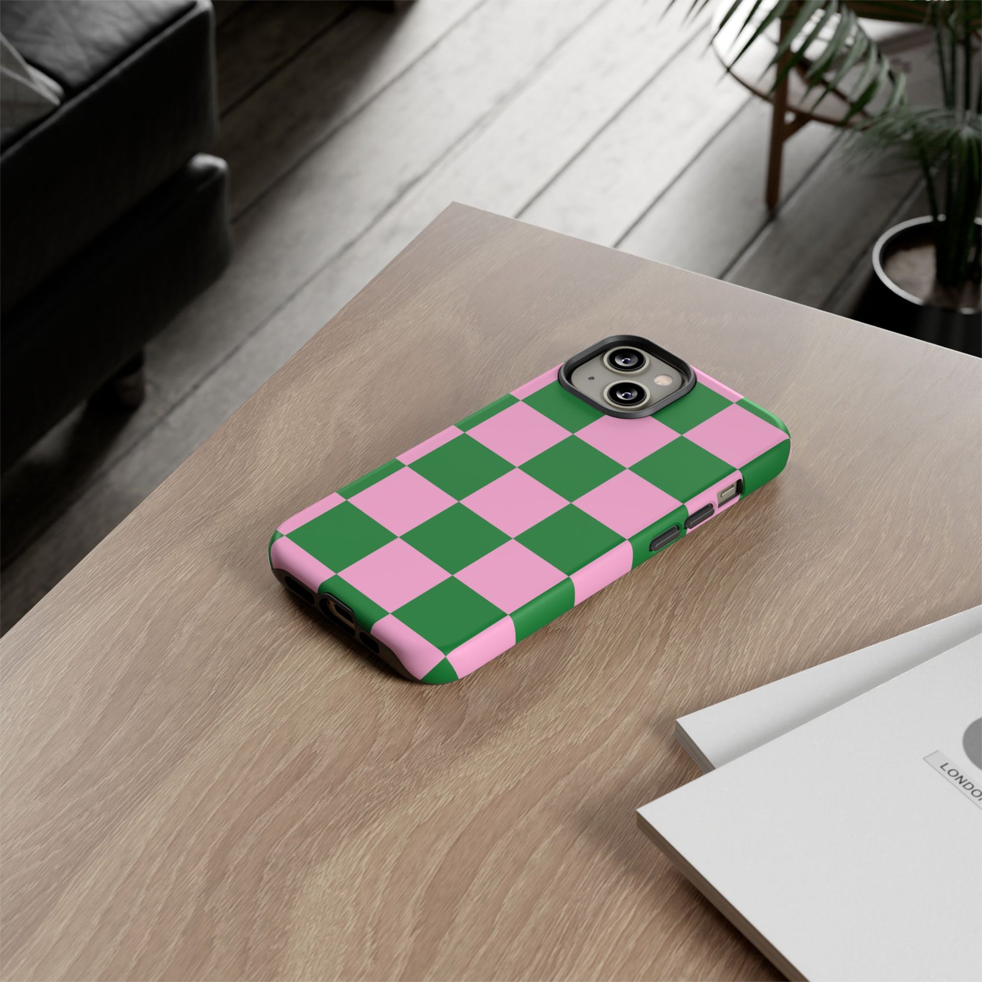 Pink Retro Checkered Phone Case – 90s Aesthetic, Vintage Grid Pattern for iPhone & Samsung - JGUS