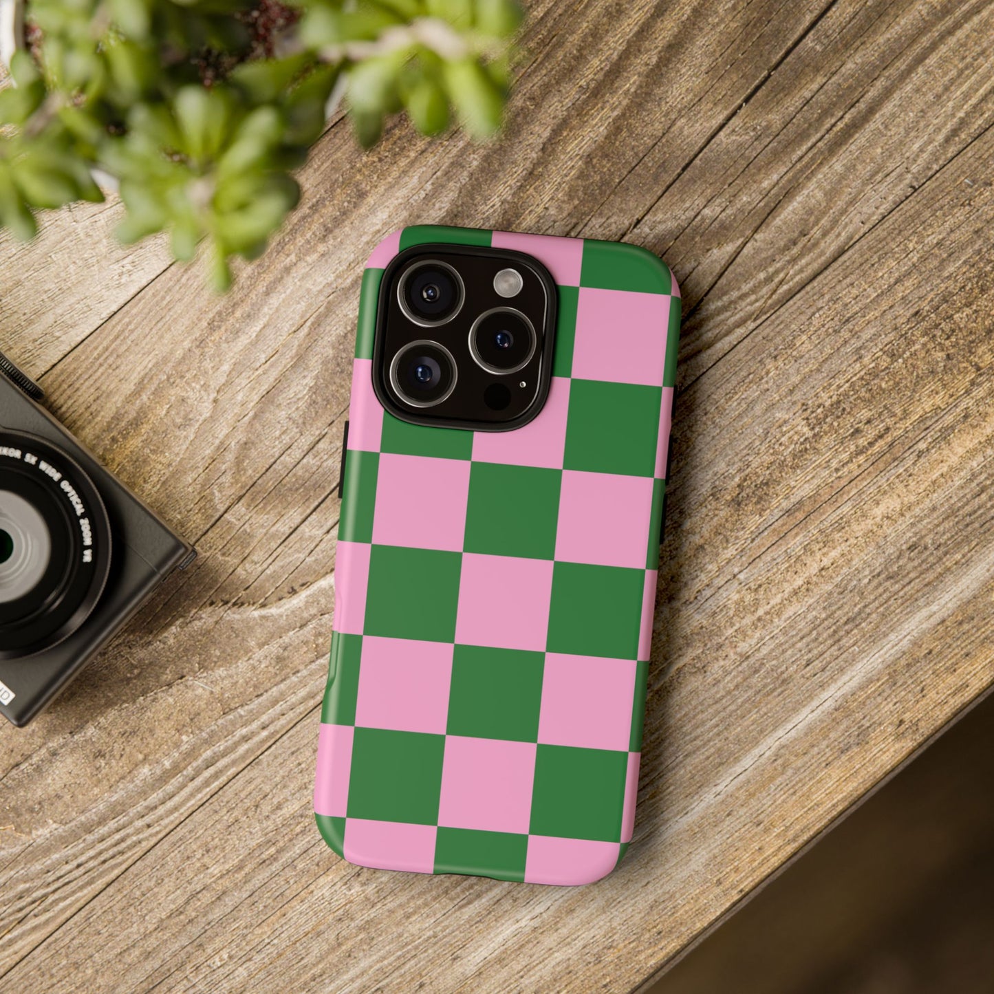 Pink Retro Checkered Phone Case – 90s Aesthetic, Vintage Grid Pattern for iPhone & Samsung - JGUS