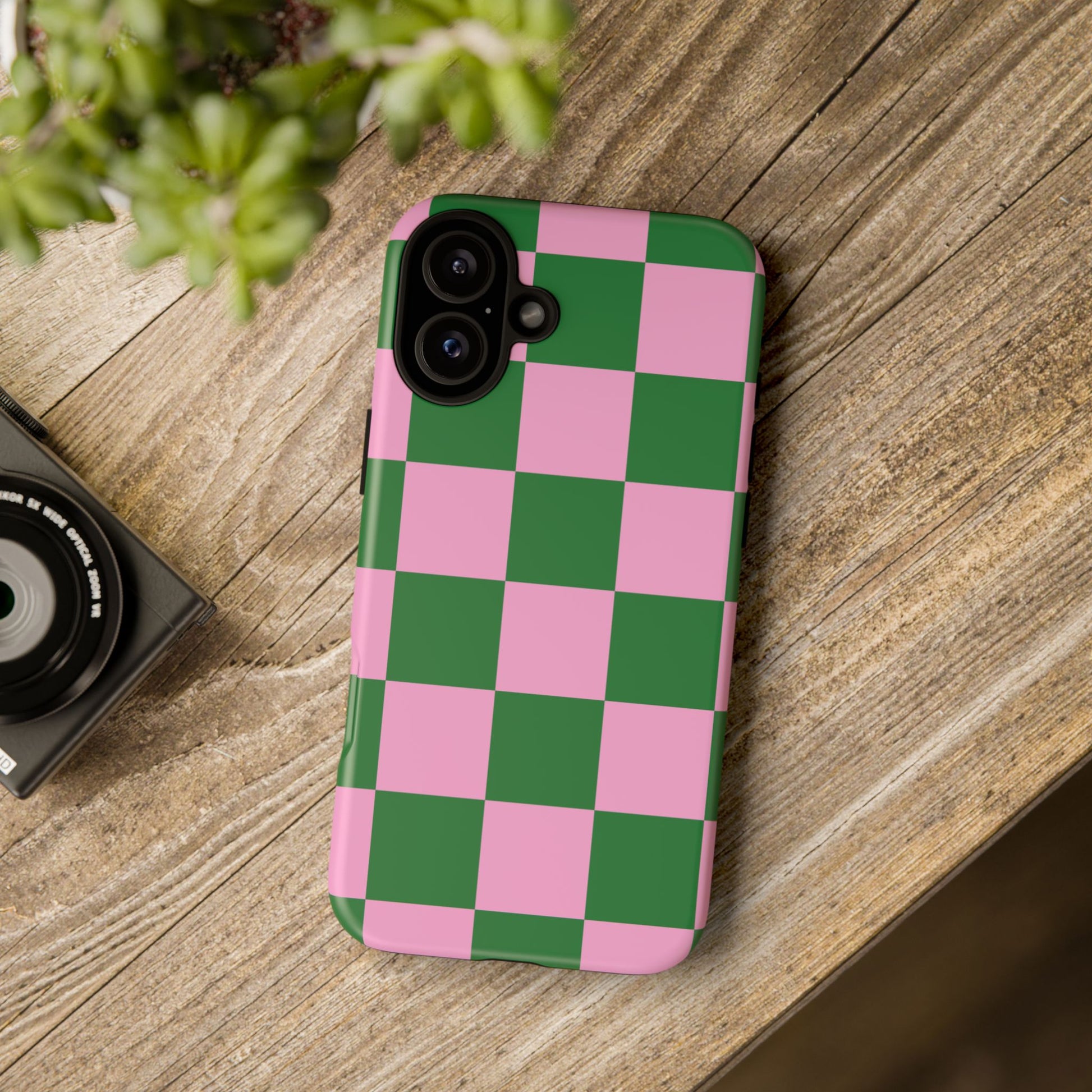 Pink Retro Checkered Phone Case – 90s Aesthetic, Vintage Grid Pattern for iPhone & Samsung - JGUS